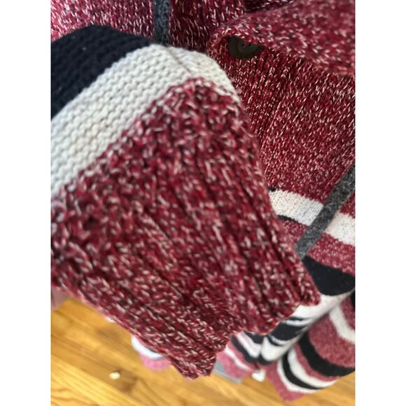 American Eagle Aztec Tribal Hoodie – Red/White/Black, Men's Size L - Picture 5 of 8